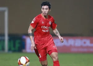 Văn Hậu đang rất quyết tâm để trở lại sau chấn thương